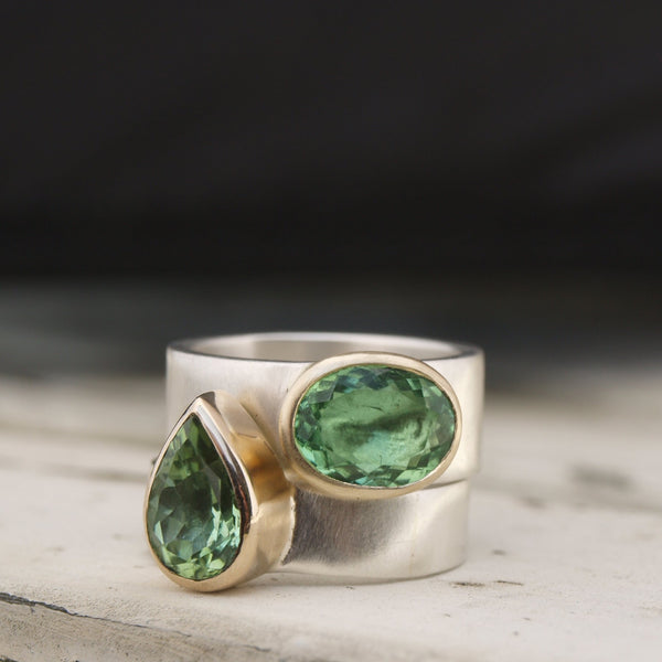 Oval green tourmaline ring