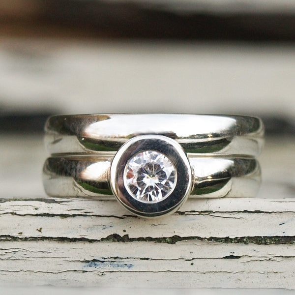 9ct recycled white gold moissanite ring set