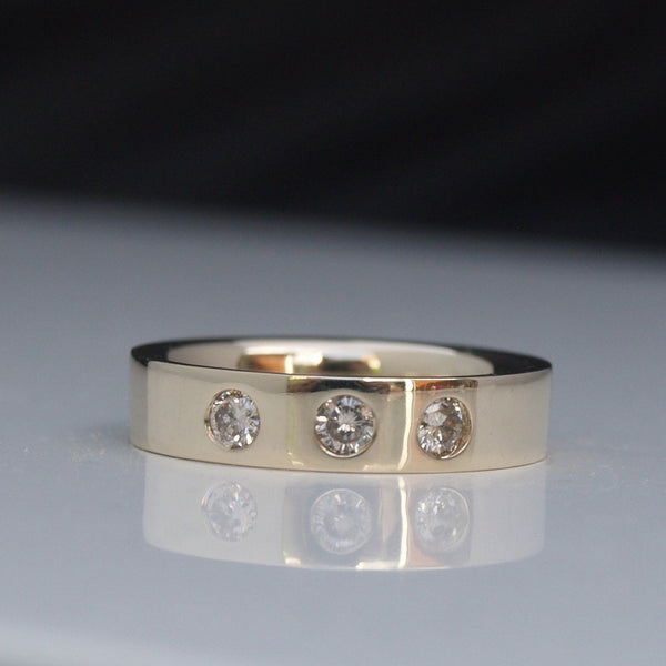 Champagne diamond three stone band