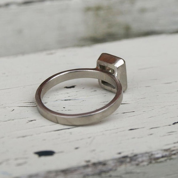 1ct moissanite solitaire in platinum