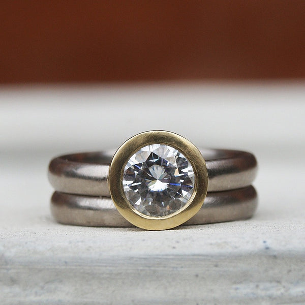 Fairtrade gold Moissanite ring set