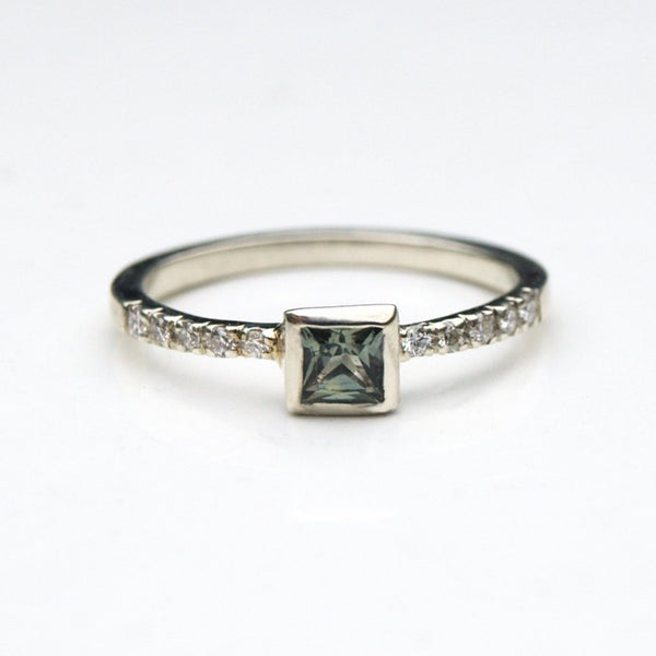 Green sapphire and diamond ring