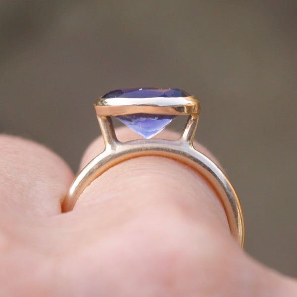 Iolite gold stacking ring