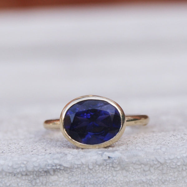 Iolite gold stacking ring