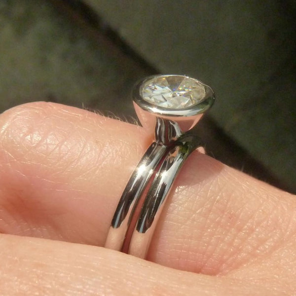 2ct oval moissanite solitaire in platinum