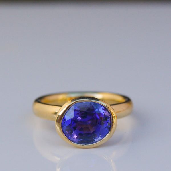 Tanzanite ring in recycled 18ct yellow gold