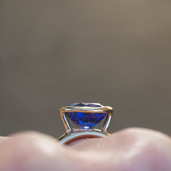 Tanzanite ring in recycled 18ct yellow gold