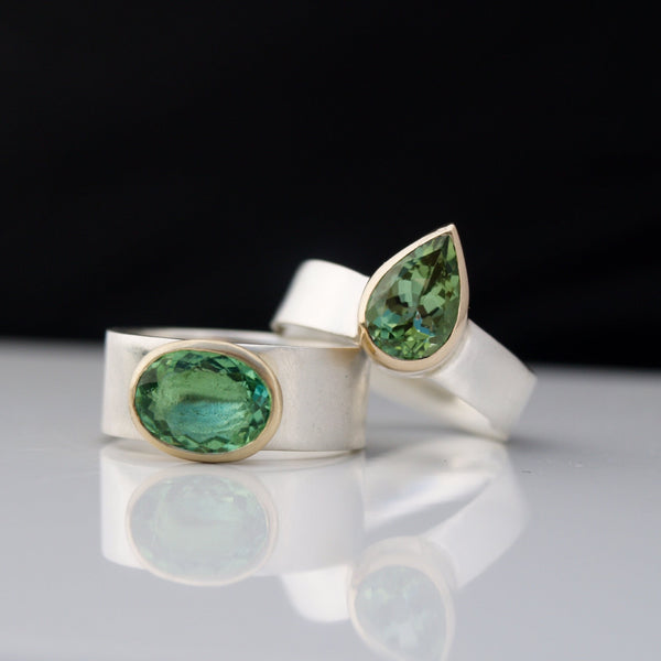 Oval green tourmaline ring